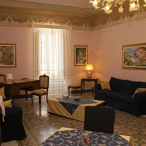 Casa De Rollo Bed and breakfast