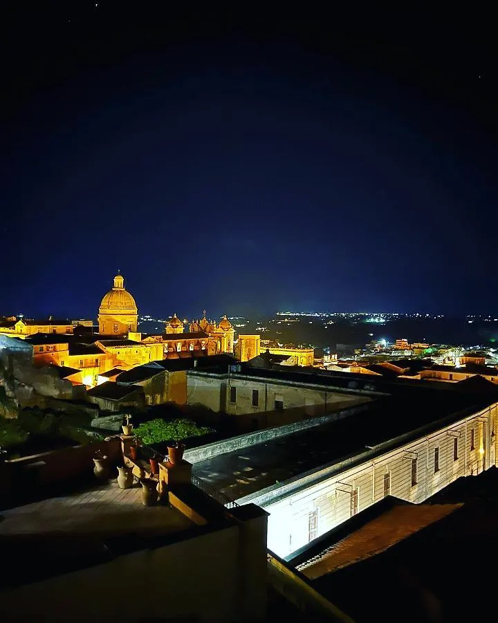 La Finestra Su Noto Hotel 0*,  Italy